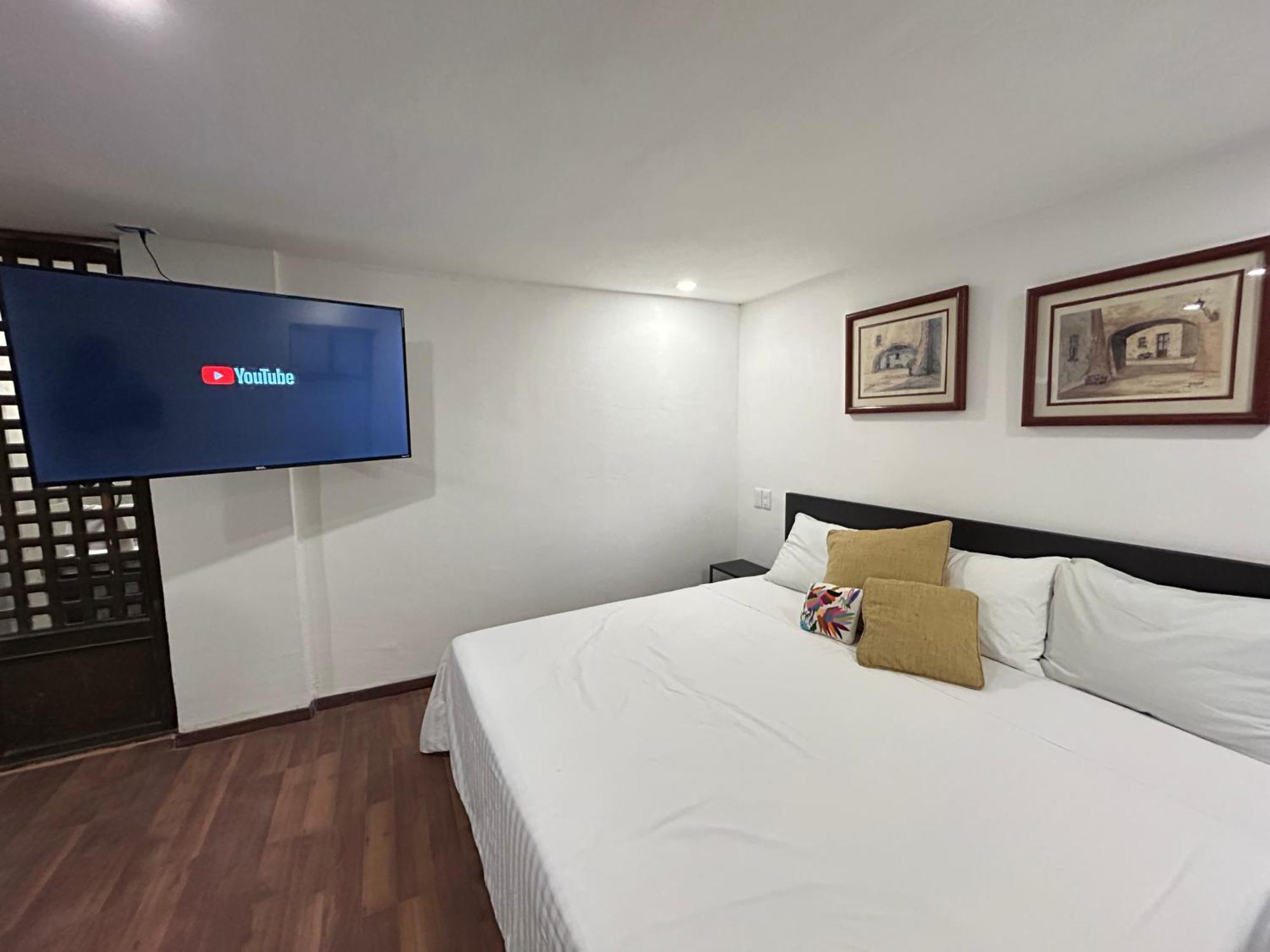 Lindas Suites Eugenio Sue Ciudad de México Exterior foto